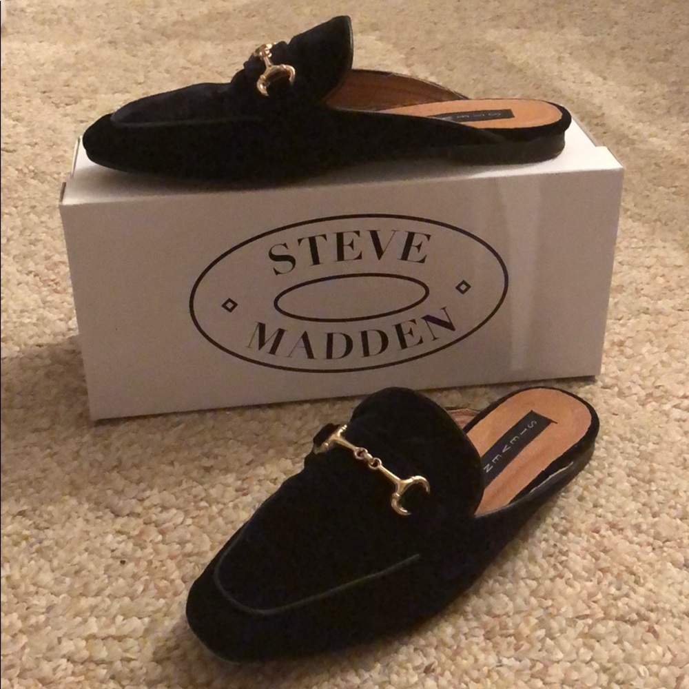 Black velvet Steven by Steve Madden mules